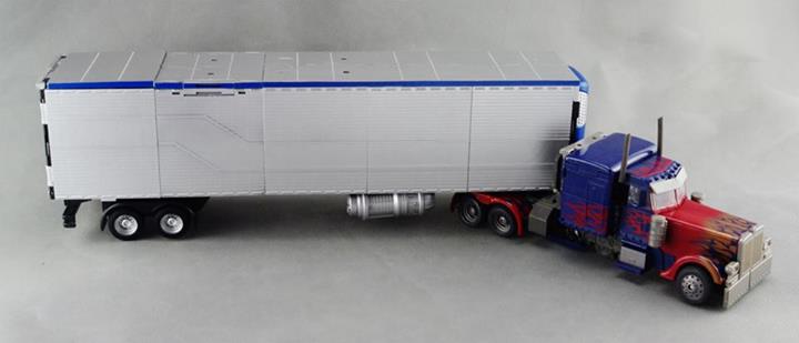 More UFO Annular Trailer and Weapon Rack DOTM Accessory for